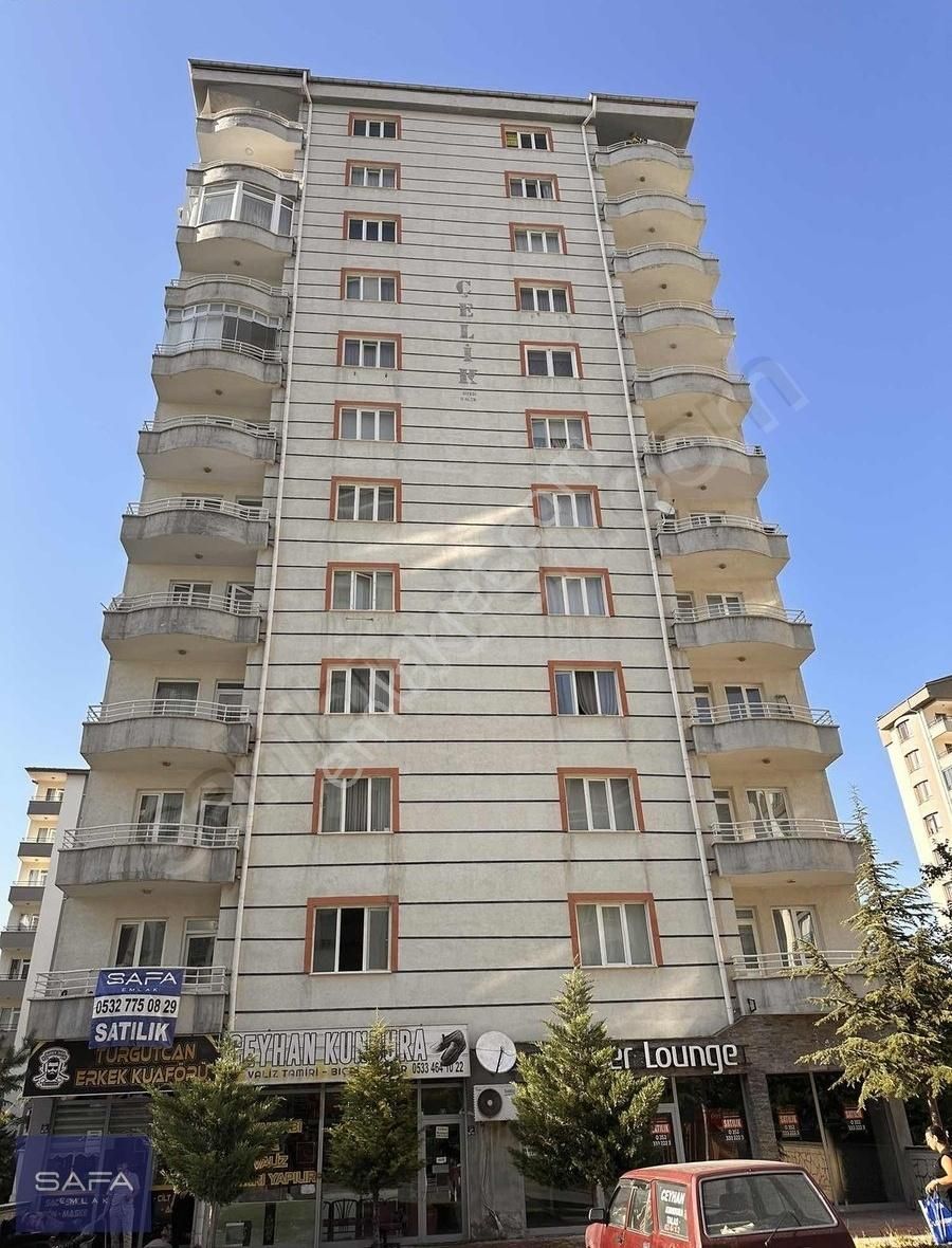 Safa Emlaktan Yenidoğanın Eniyi Yerinde Kombili Satılık Daire