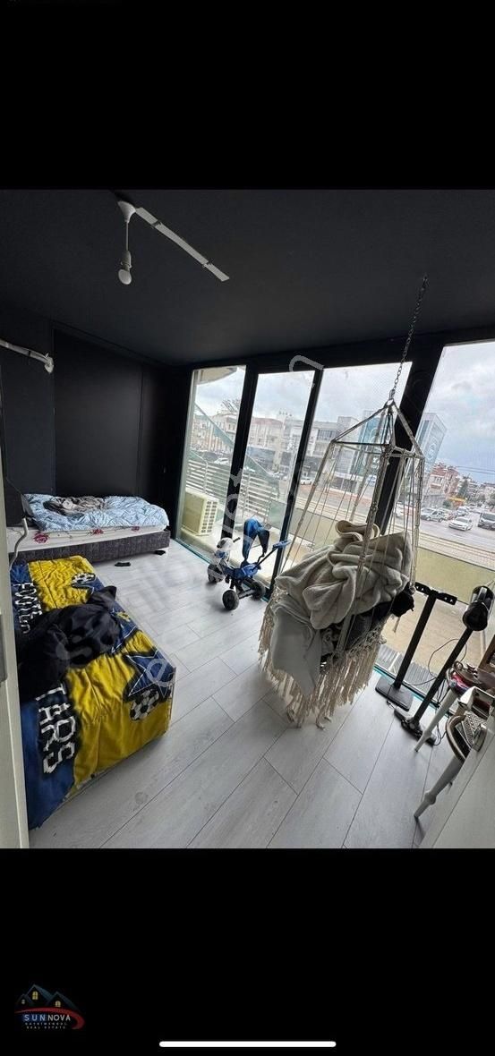 Fırsatt..devren Kiralık Tekel Bayi Ve 1+1 Daire Ana Cadde Üstü.