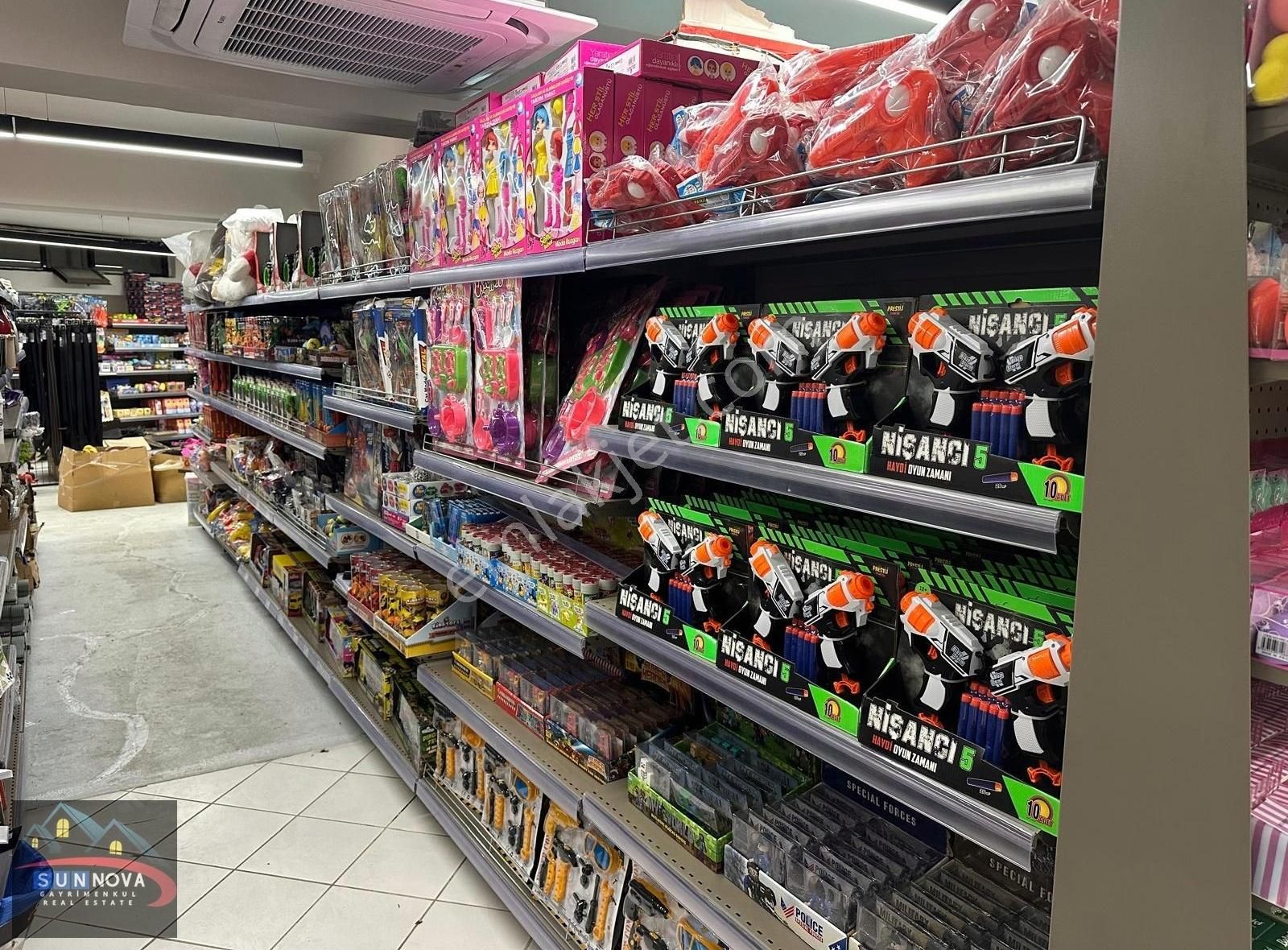 Kışla Da Kurumsal Market. Selekler Çarşısına 100 Metre Mesafede - Görsel 2