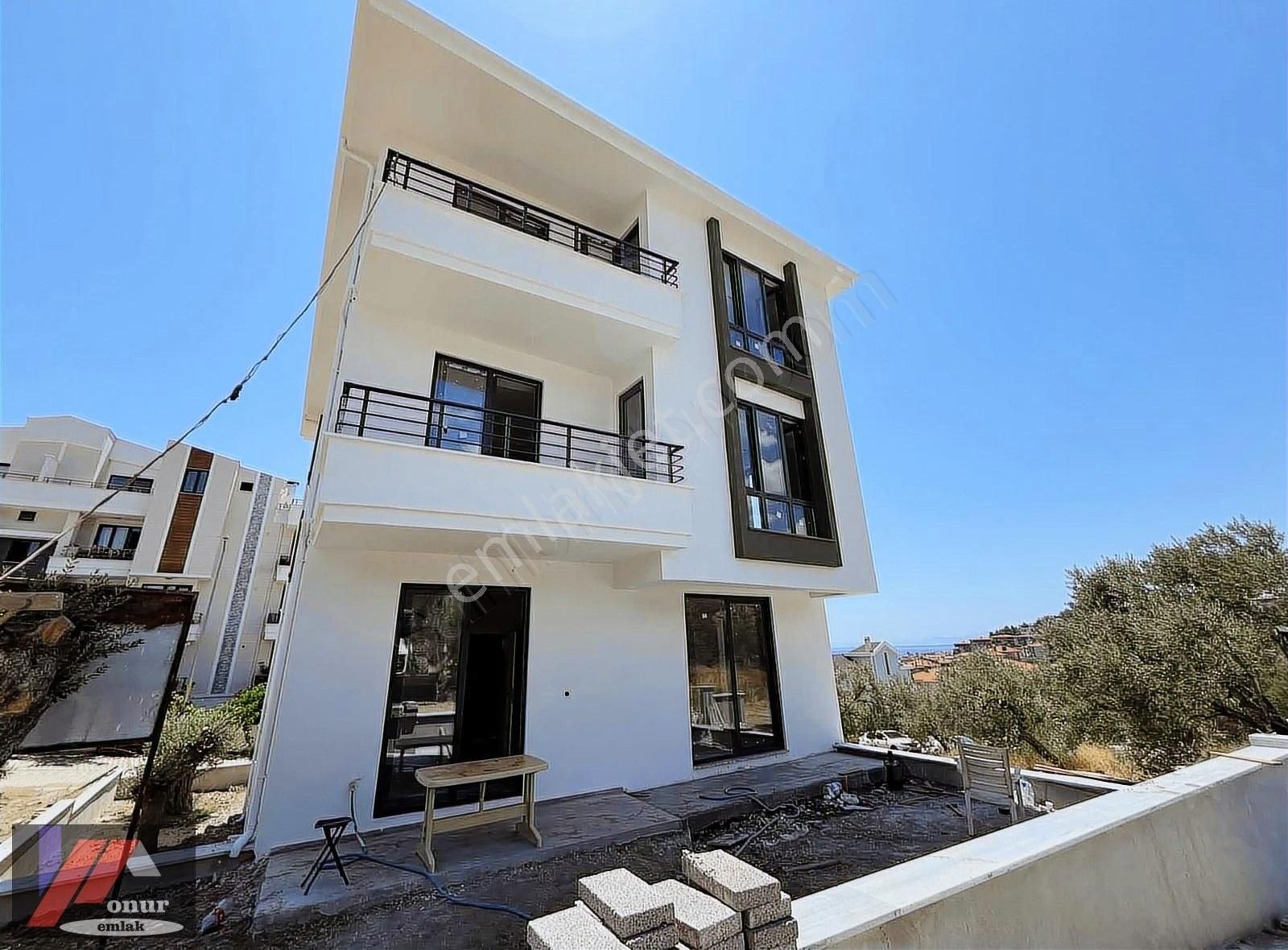 ▀▄▀küçükkuyu Merkezde Deniz Manz. Asansörlü 1+1 Sıfır Daire▀▄▀