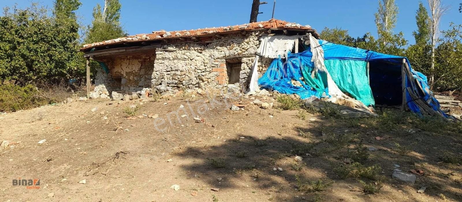 Binax Bazilika'dan 441 M2 Satılık Köyevi Ve Arsası