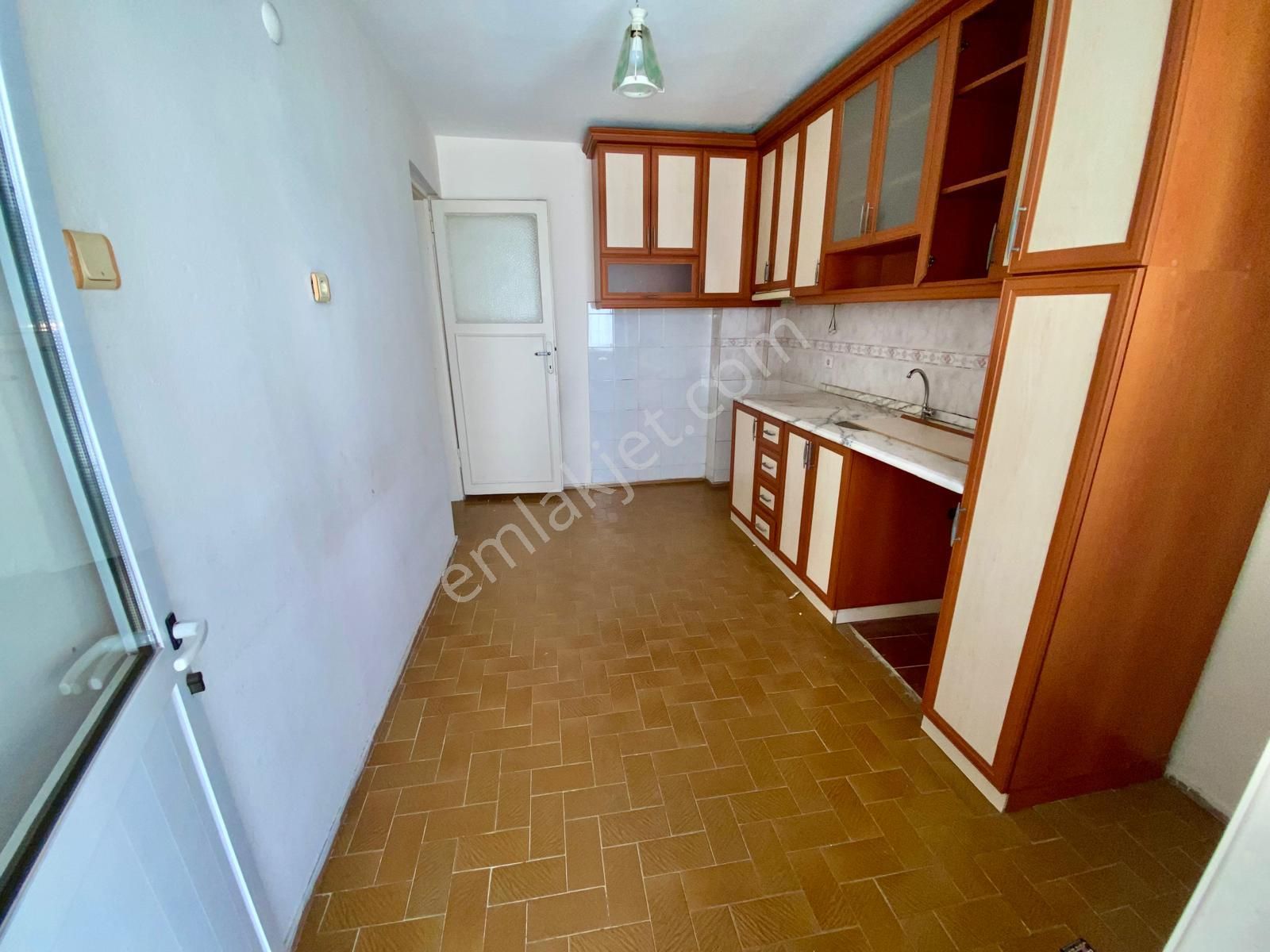 Arga'dan Buca Çevik Bir Meydan Yakını Ara Kat 3+1 Kiralık Daire. - Görsel 12