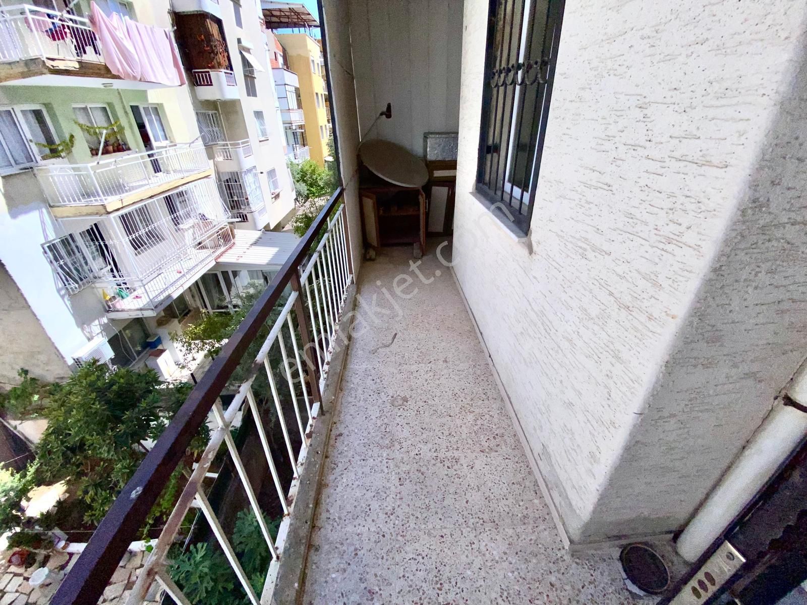 Arga'dan Buca Çevik Bir Meydan Yakını Ara Kat 3+1 Kiralık Daire. - Görsel 18