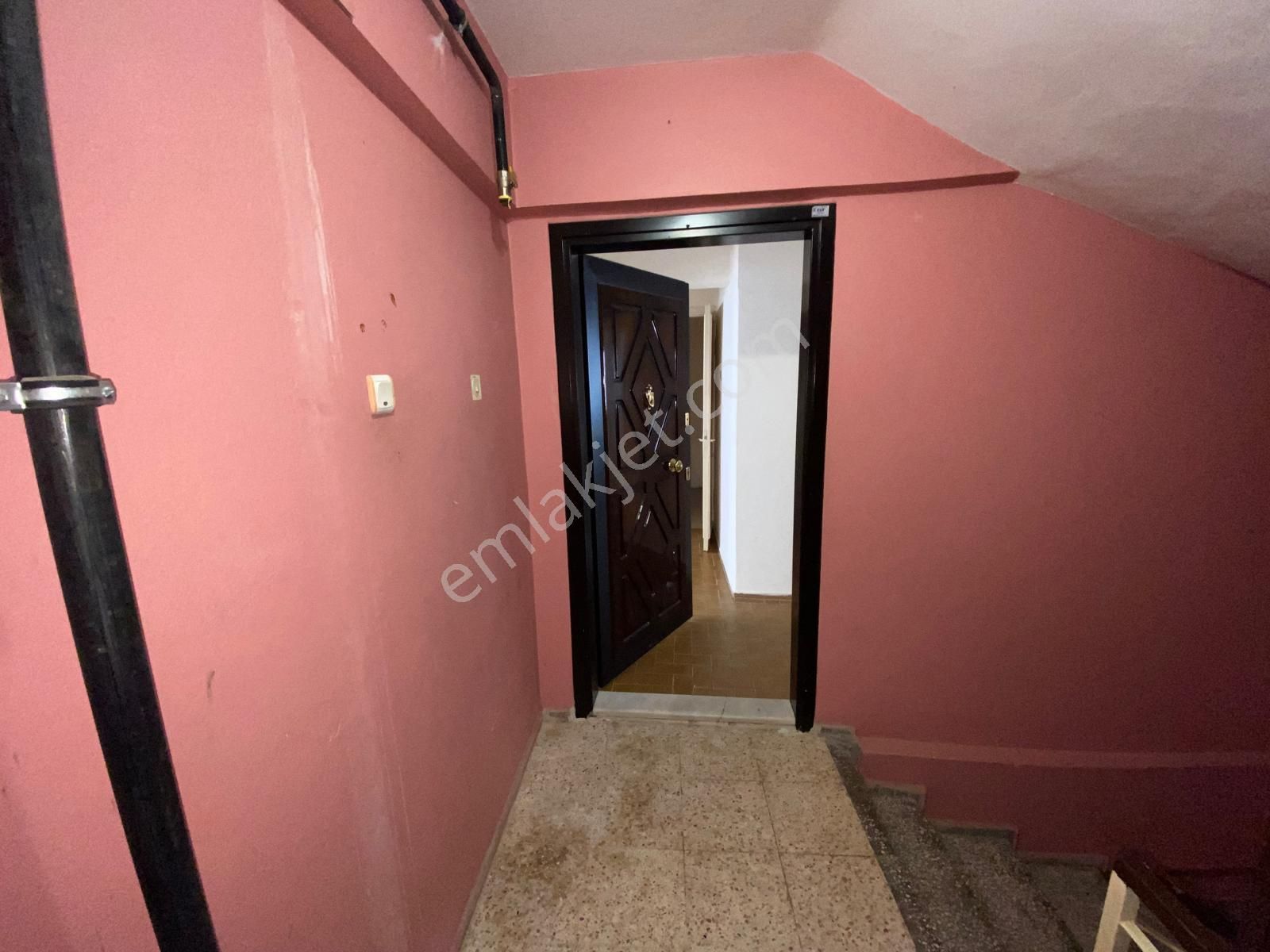 Arga'dan Buca Çevik Bir Meydan Yakını Ara Kat 3+1 Kiralık Daire. - Görsel 2