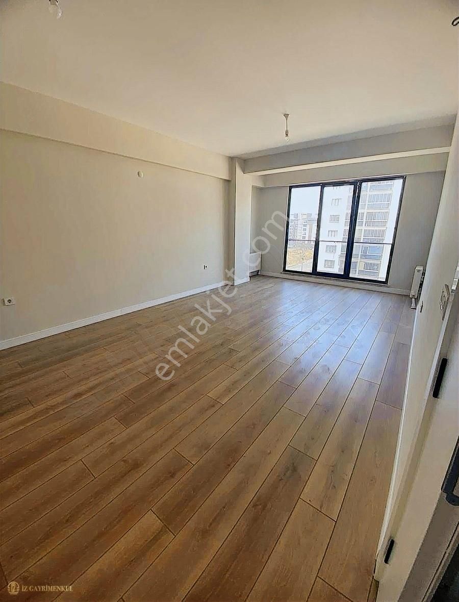 Çanakkale Merkez Esenler Satılık 2+1 Daire - Görsel 3