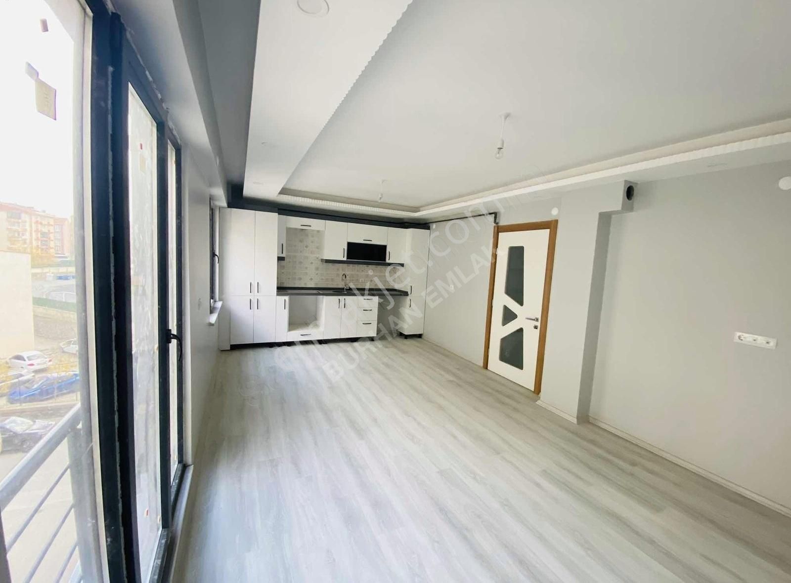 Çorlu Merkezde Stadyum Yani Sıfır Kiralık Lüks 1+1 Daire