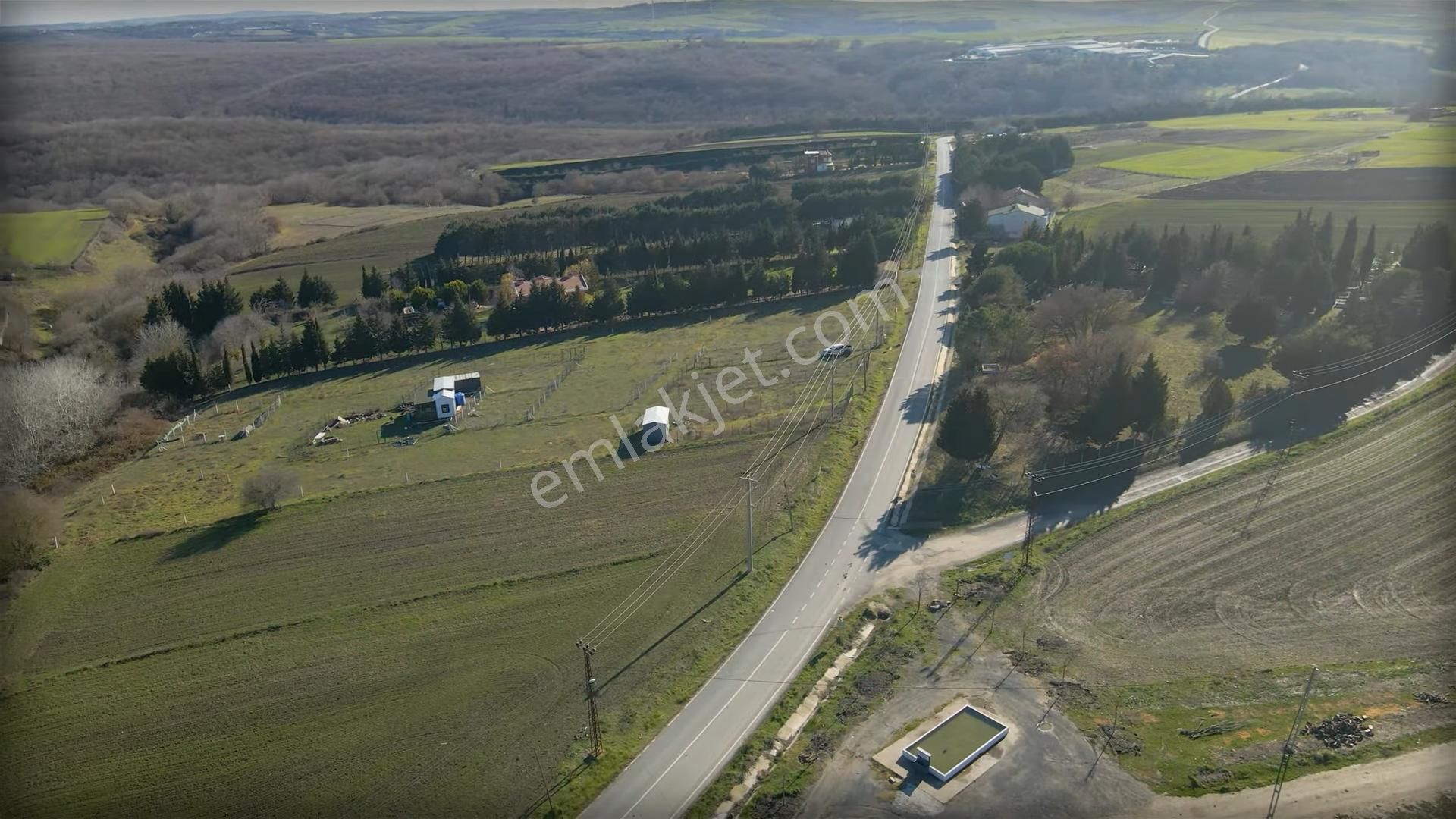 Ege Gayrimenkulden Büyüksineklide 500 M2 Tarla