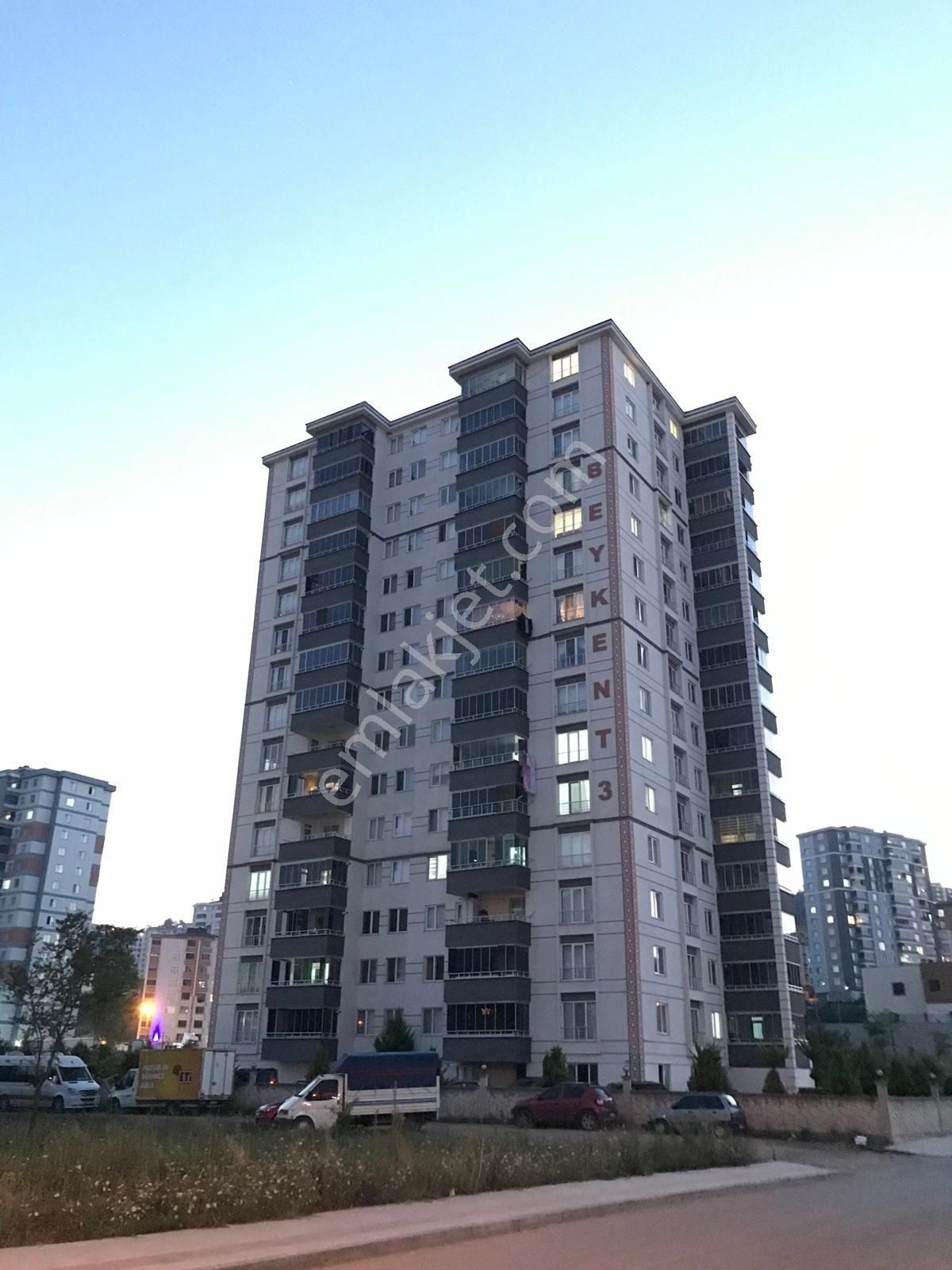Beykent 3 Sitesi Ayazlı Mahallesinde 3+1 Satılık Daire
