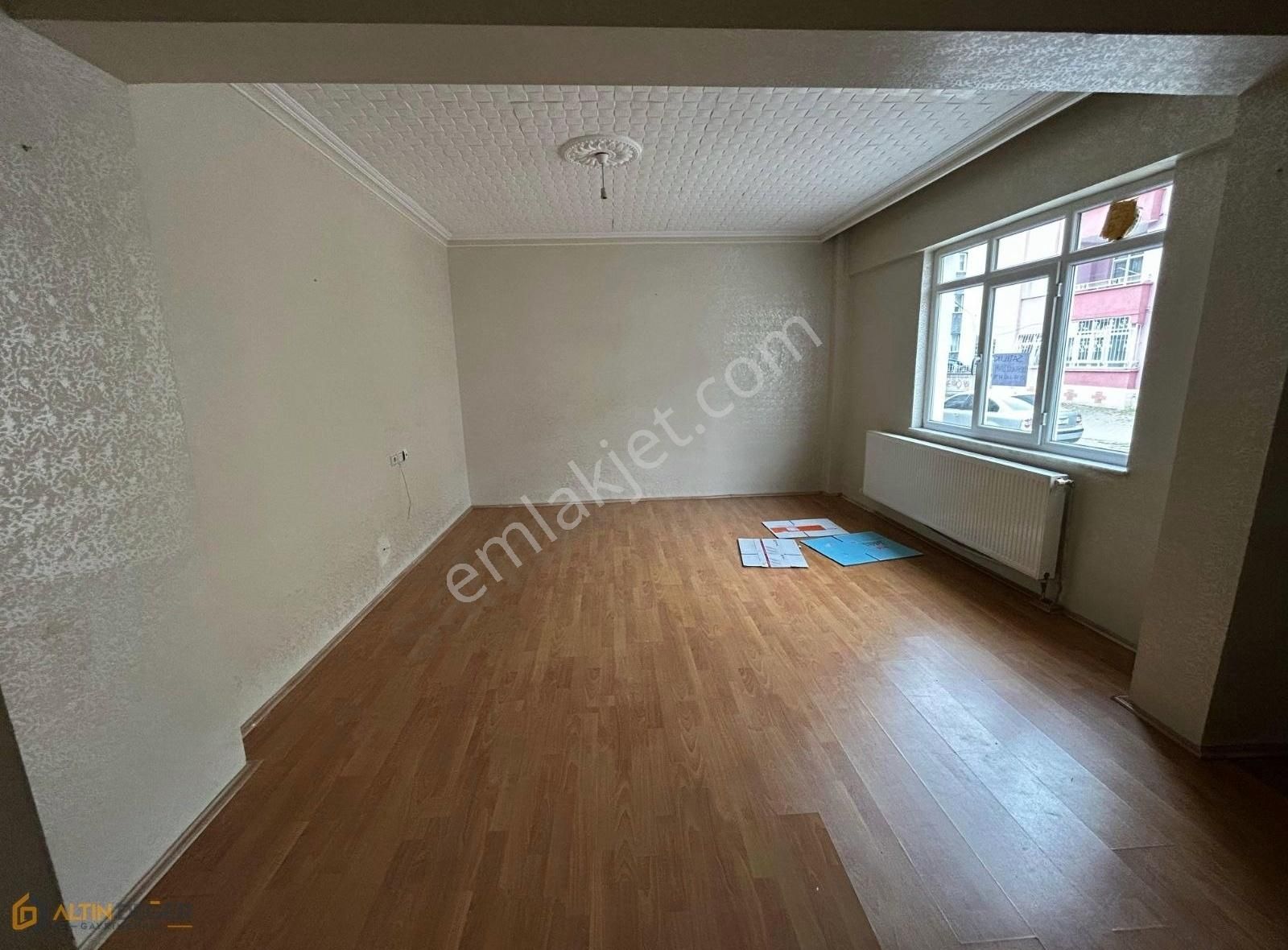 Takasa Açık /cumhuriyet Mah.de Ters Dubleks 3+1 Satılık Daire