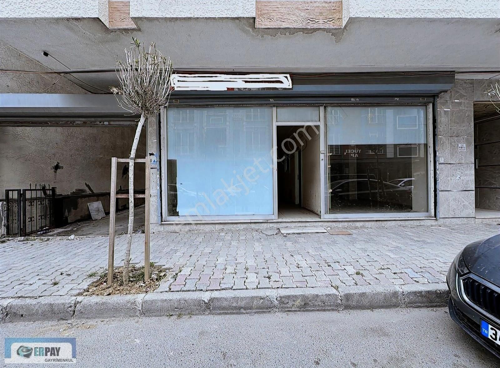 Erpaydan Caddeye Yakın Satılık Depolu Dukkan