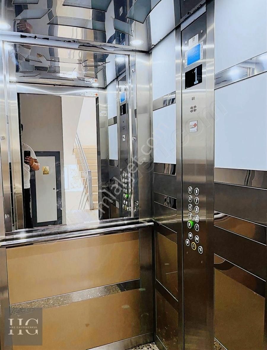 Has Gayrimenkul ' Den Adliye Civarı Geniş Kiralık 2+1