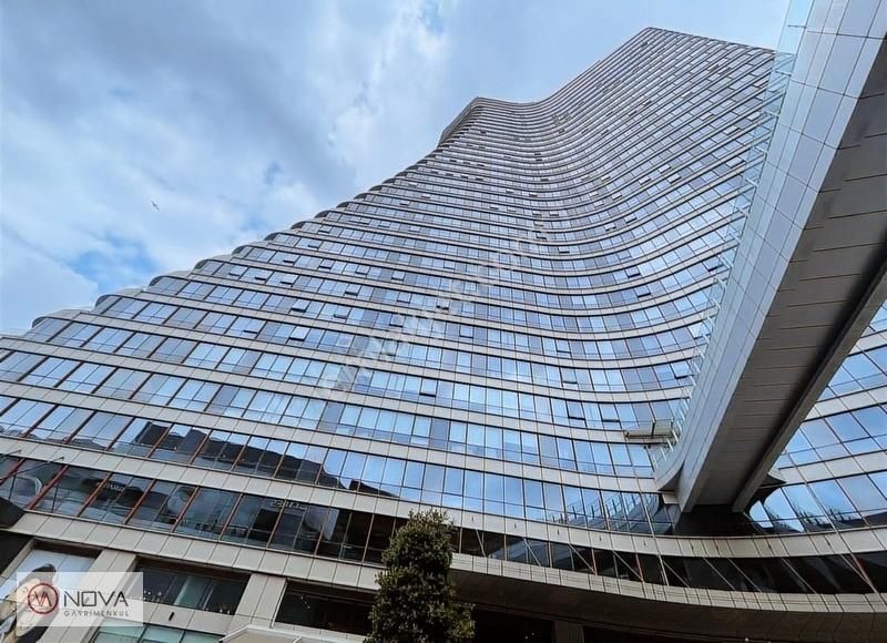 Metropol İstanbul Yüksek Kat Büyük Tip 1+1emsalsiz Kiralık Daire