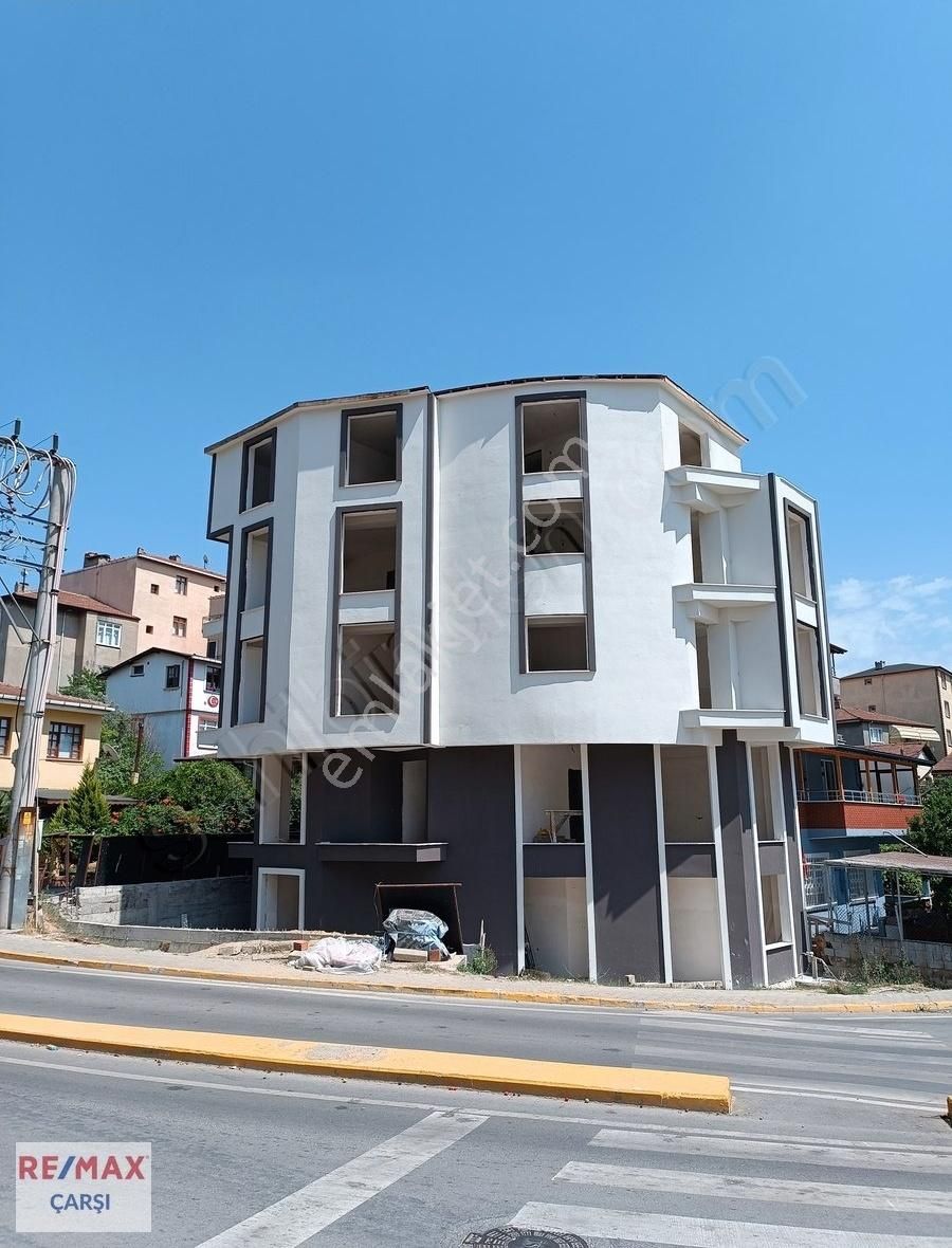 Derince Dumlupınar Mah Kaçırılmayacak 3+1 Ara Kat Daire Fırsatı!