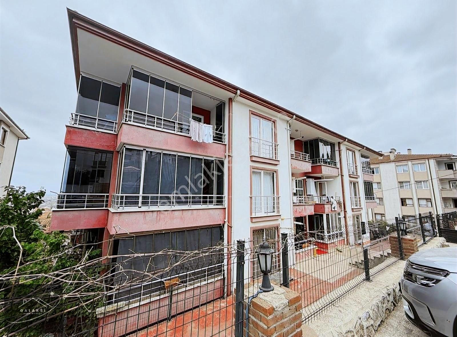 Serdivan 165m2 Net Sağlam Zemin Kullanışlı Dublex