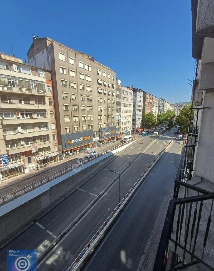Sezgin Aslan'dan İlkadım Bulvar Üzerinde 3+1 Kiralık Daire