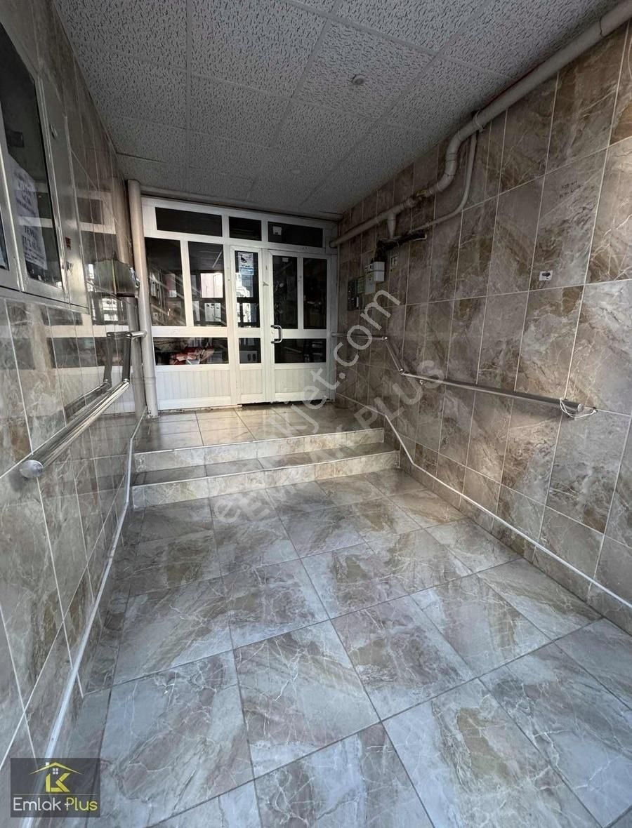 Emlak Plus'dan Cami-i Kebir Mh. Merkezde 2+1 Kiralık Daire
