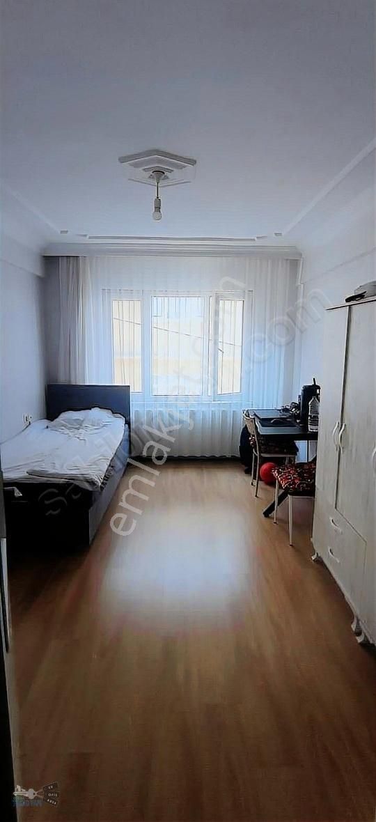 Bursa Yeşilyaylada Harika Masrafsız 4 Katlı Bahçeeli Bina 131m2