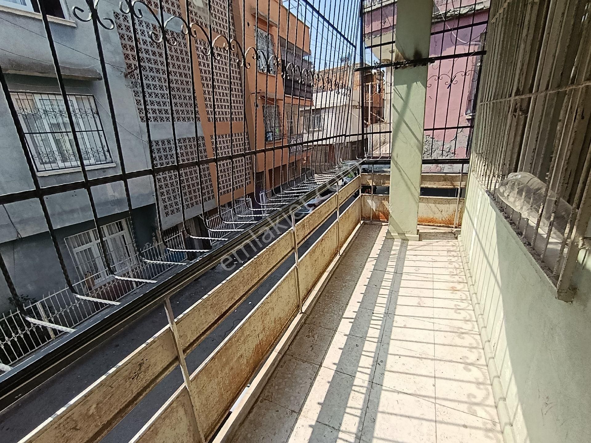 Yeşilyuva Mah.çarşıya Yürüme Mesafesinde Köşe Başı3+1 /170 M² Tapu'lu Müstakilkomple Satılık - Görsel 22