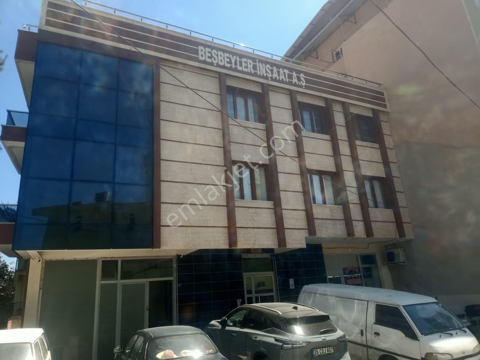 Gümüşpalanın En Güzel Konumunda Doğalgazlı Asanörlü 3+1 Satılık Daıre