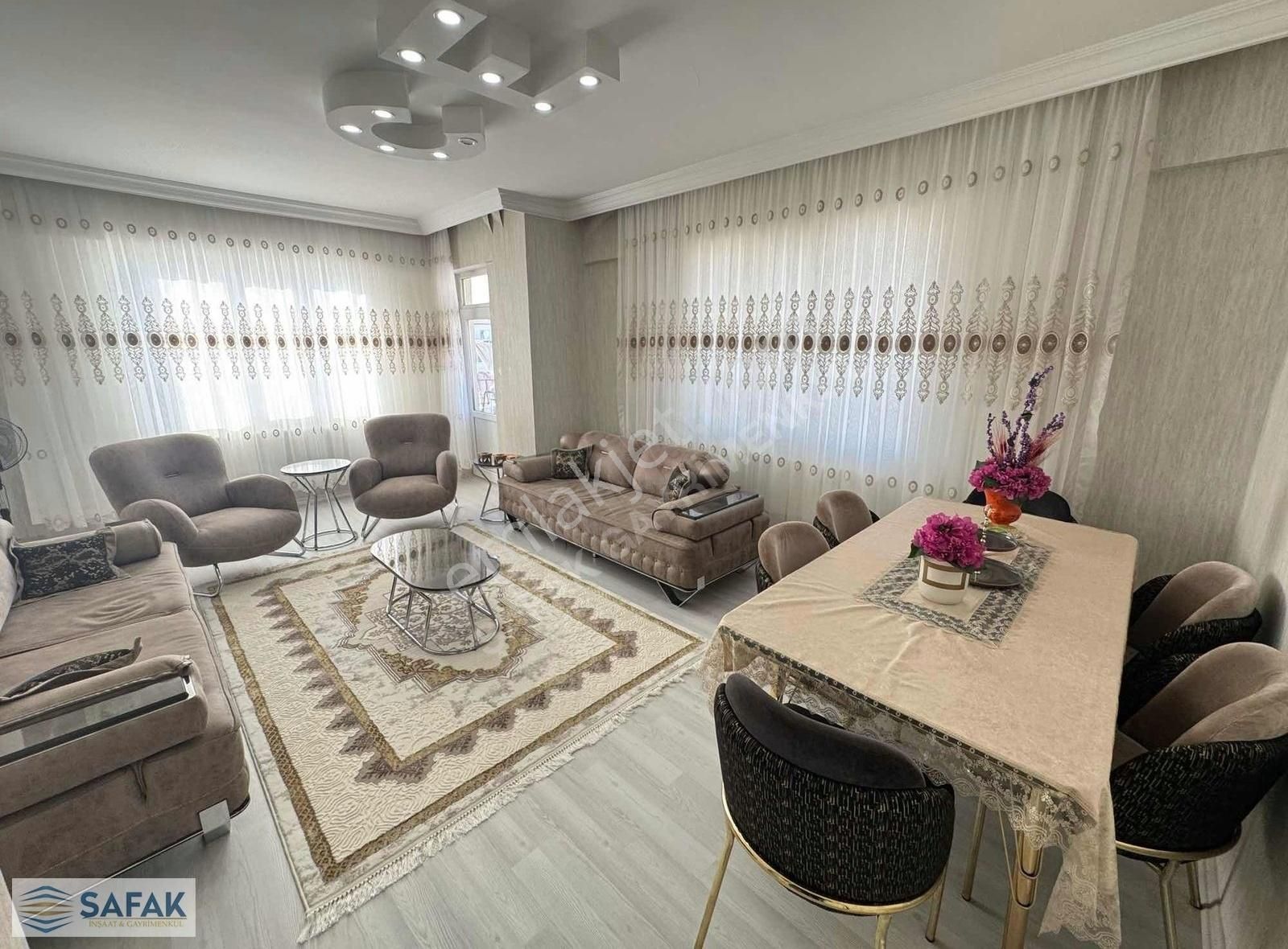 Şafak'tan Yeditepe'de 5+2 Teraslı Kupon Daire