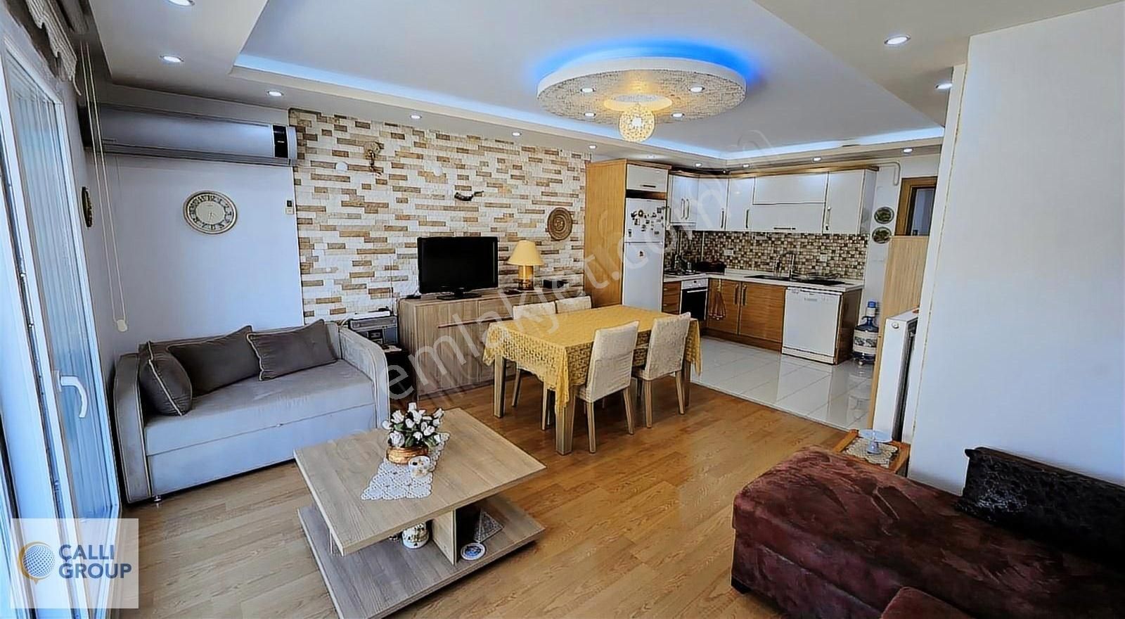 Kuşadası Şehir Merkezi 2+1 2.kat 2014 Yapımı Doğalgazlı Önü Açık