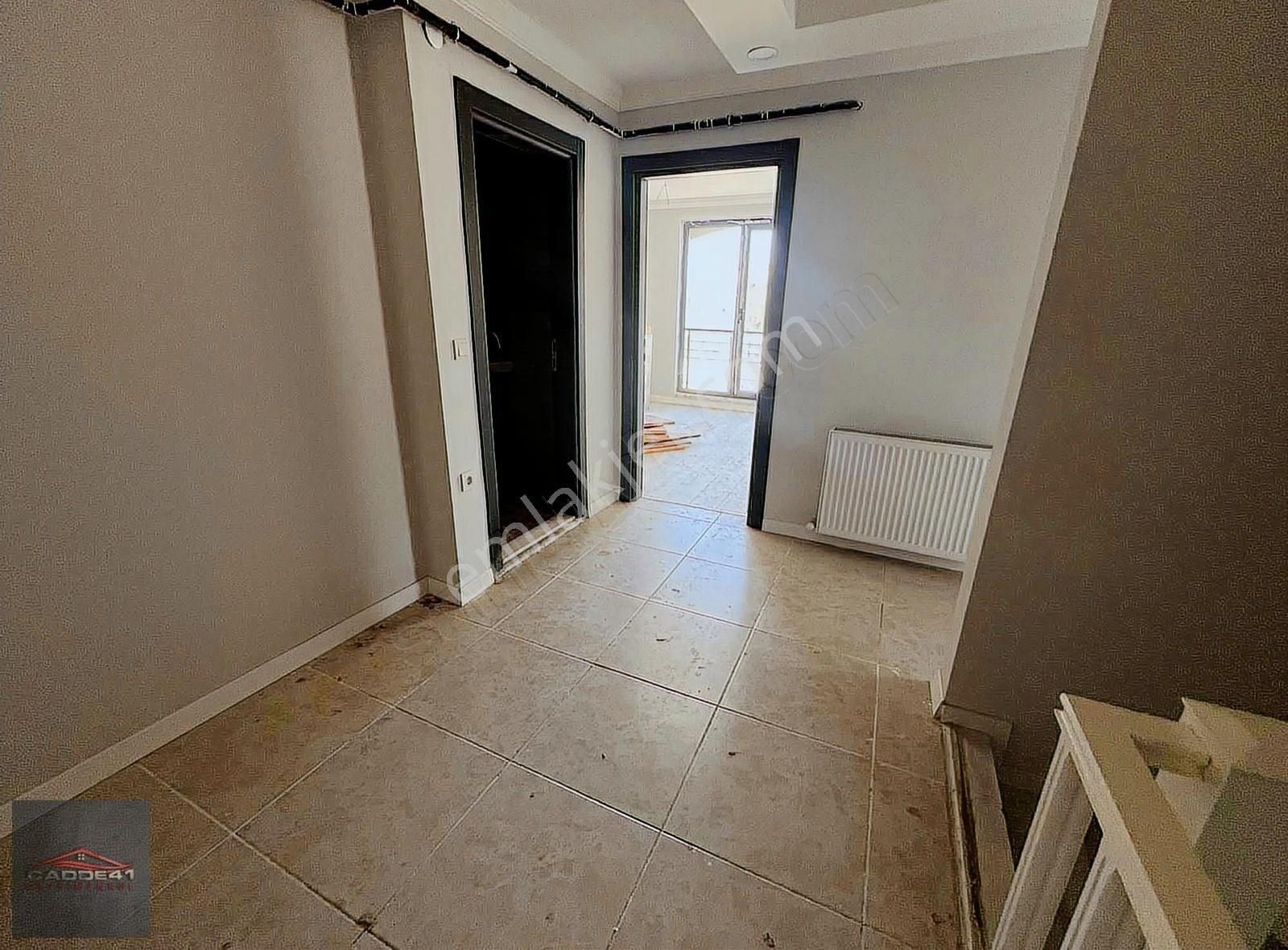 Cadde41'den Dreamgarden Başiskele Kiralık 3+1 Çatı Dublex