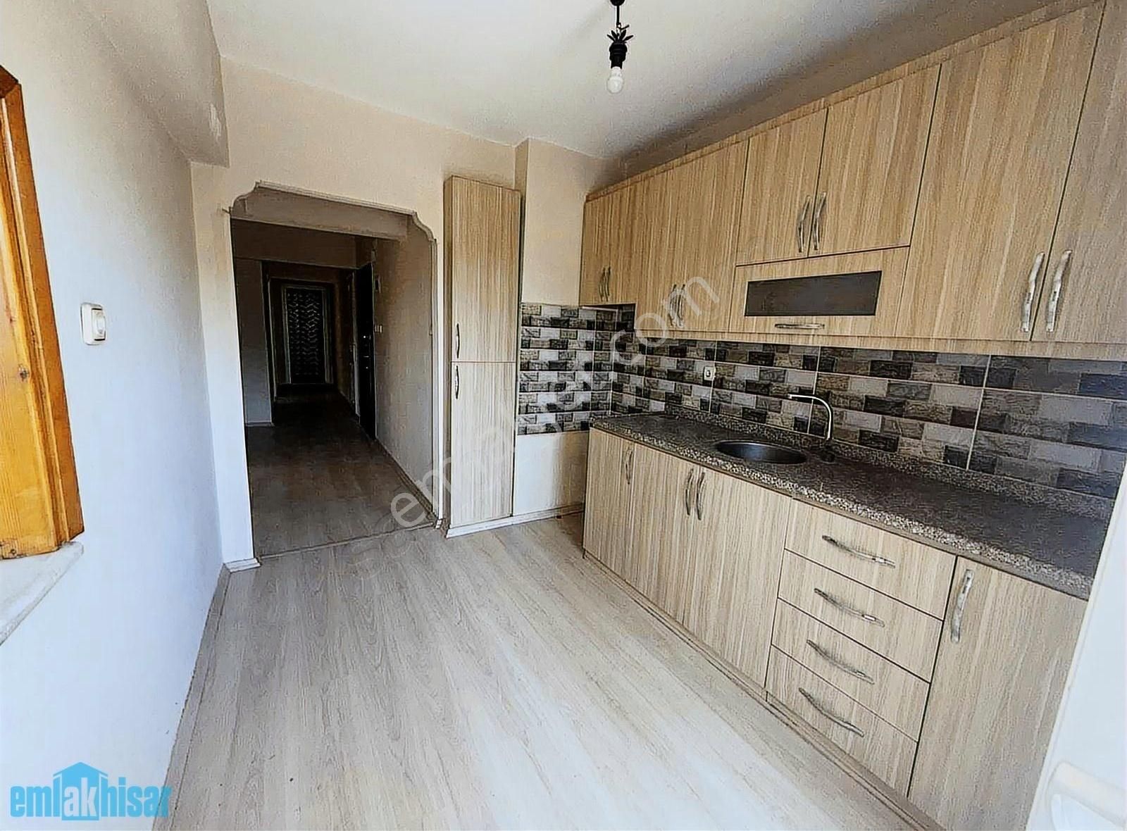 Akhisar Kethüda Mh.doğalgazlı Satılık 3+1 Bakımlı Daire