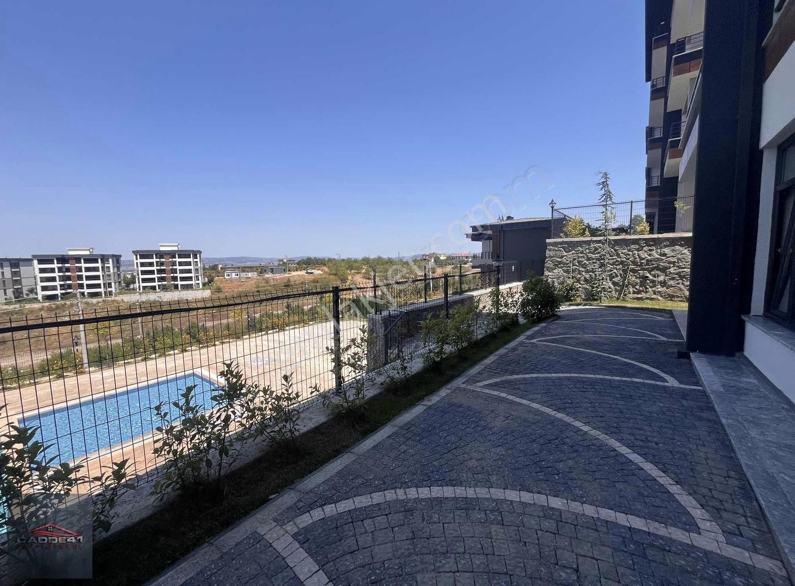 Cadde41'den Başiskelede Deniz Manzaralı Kiralık 2+1 Daire
