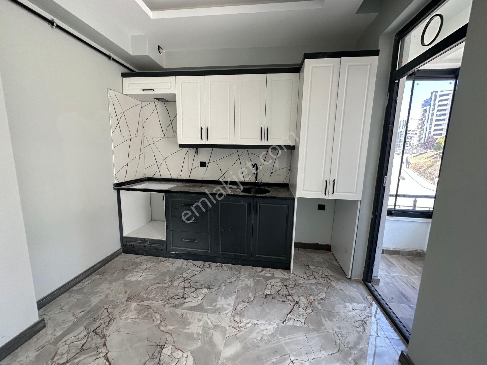 Evim-nur'dan Hasköy Mah 1+1 Yerden Isıtmalı Caddeye Cephe Cam Balkonlu 48m2 Net 1.kat Sıfır Daire