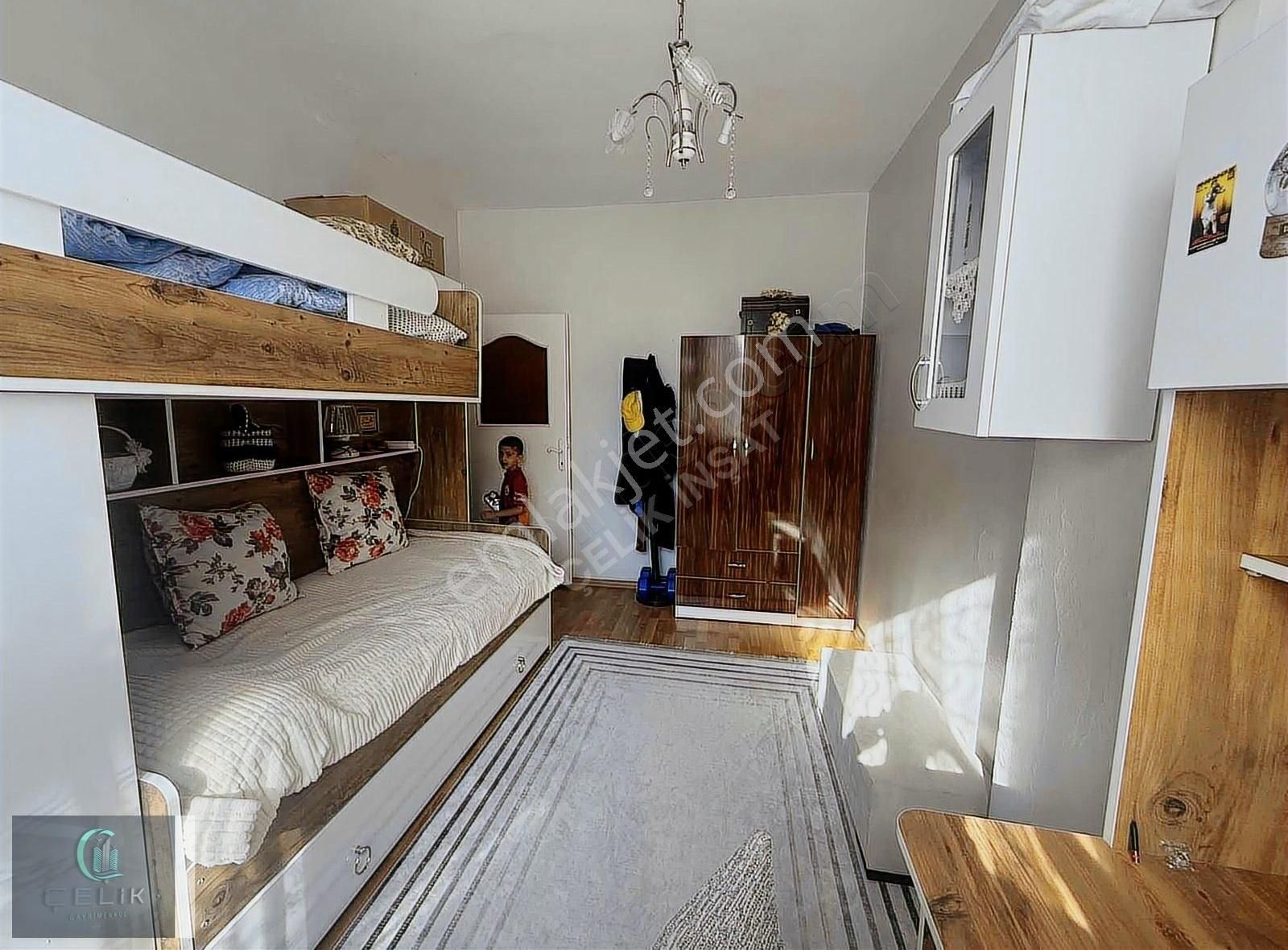 G.o.p Karadeniz Mah Çelik Emlaktan Satılık Ara Kat Daire - Görsel 5