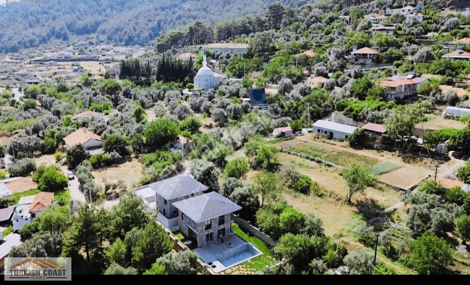Fethiye Yeşilüzümlü Kızılbel Mahallesinde Satılık Taş Villa