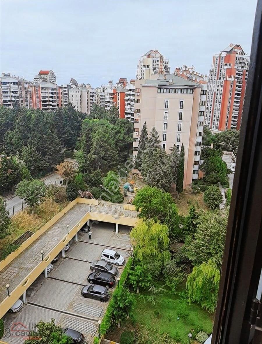 Bahçeşehir Funda Merkez 3+1 Fırsat Daıre