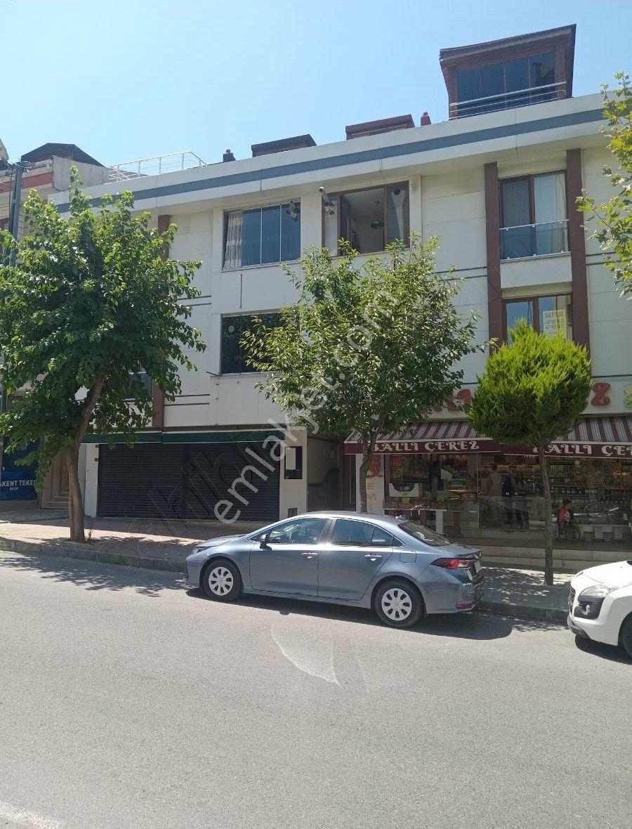 Esem Emlaktan Halkalı Kavaklıda Cadde Üzeri Ara Kat İskanlı - Görsel 19