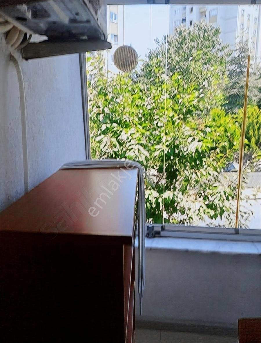 Esem Emlaktan Halkalı Kavaklıda Cadde Üzeri Ara Kat İskanlı - Görsel 23
