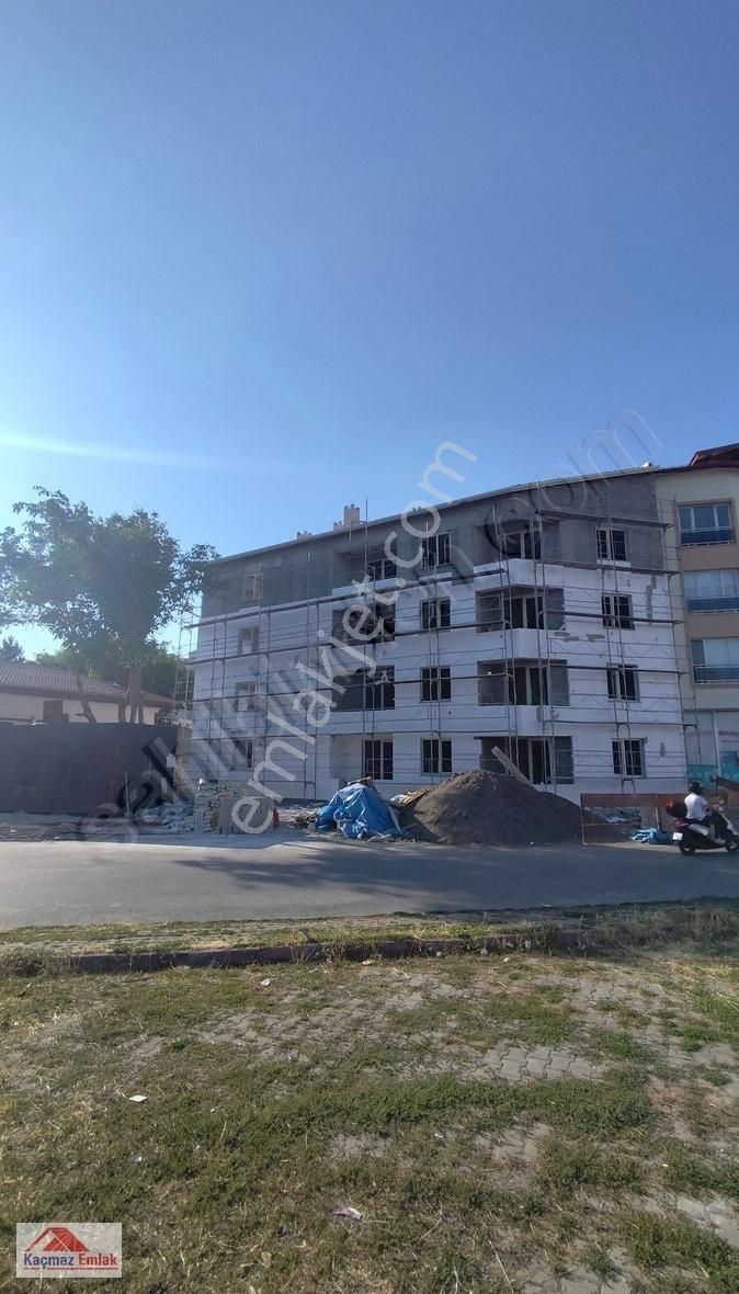 Yüksek Kira Getirisi Garantili Yatırımlık 1+1 Satılık Daireler !