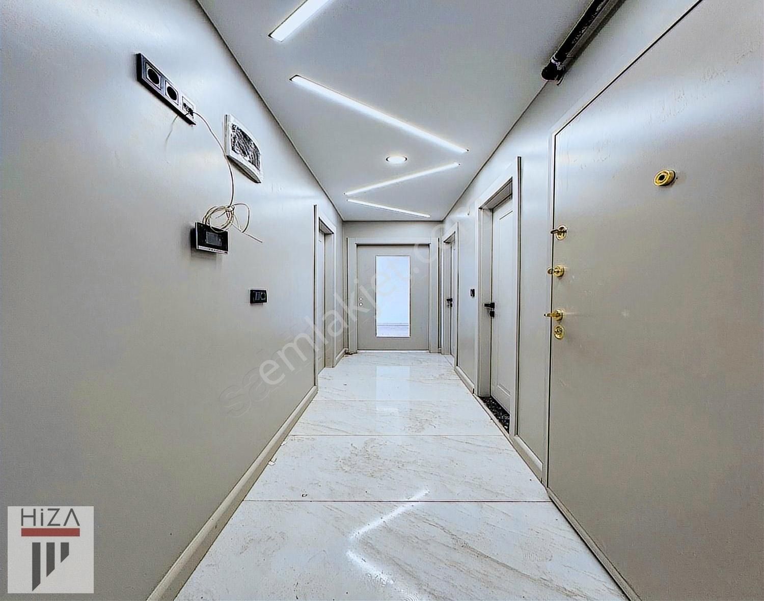 Meydana Yakın Cadde Üzeri 2+1 Oturuma Hazır Sıfır İnşaatta Daire - Görsel 35