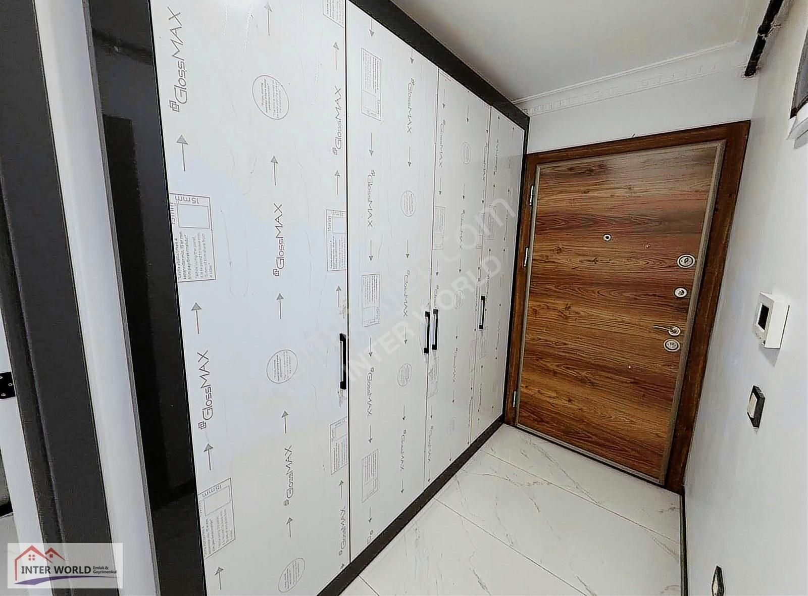 İnter Worlden Metroya 2 Dk Sıfır 3+1 135m2 Daire