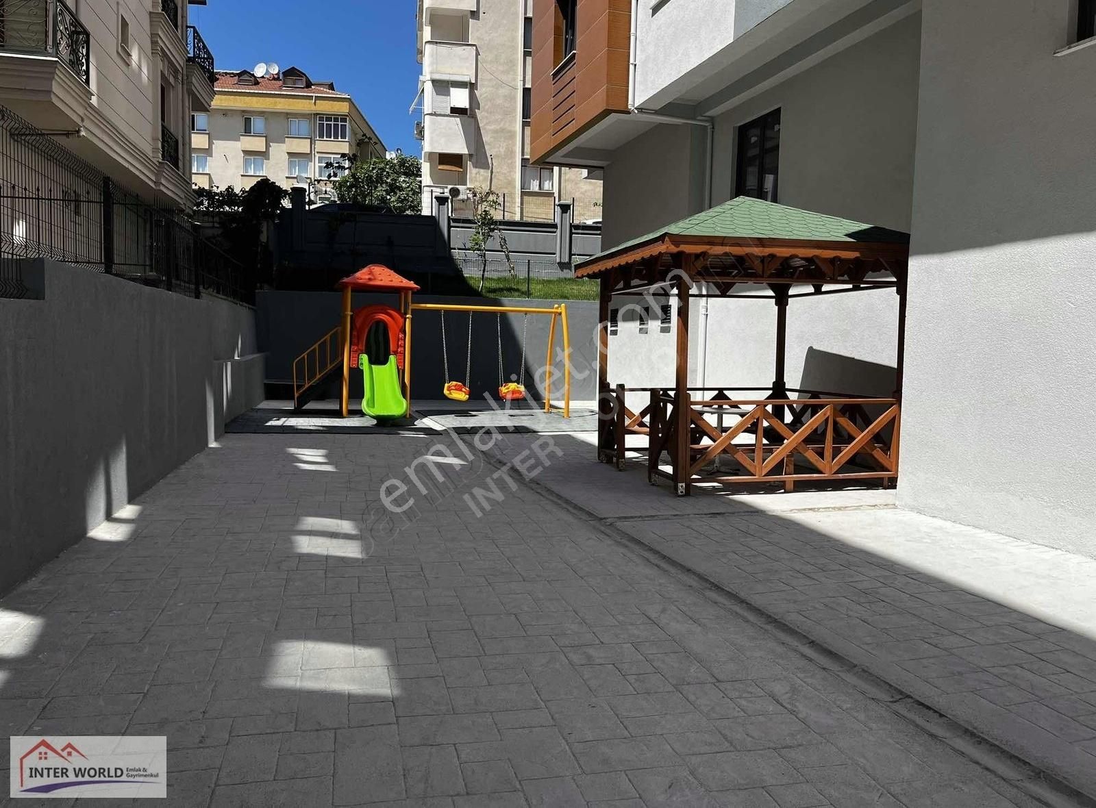 İnter Word Emlaktan 1.kat Site İçerisinde 3+1 Sıfır Daire
