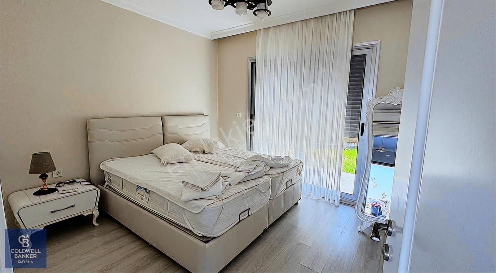 Çeşme Fenerburnunda Satılık Deniz Manzaralı Lüks Villa - Görsel 14