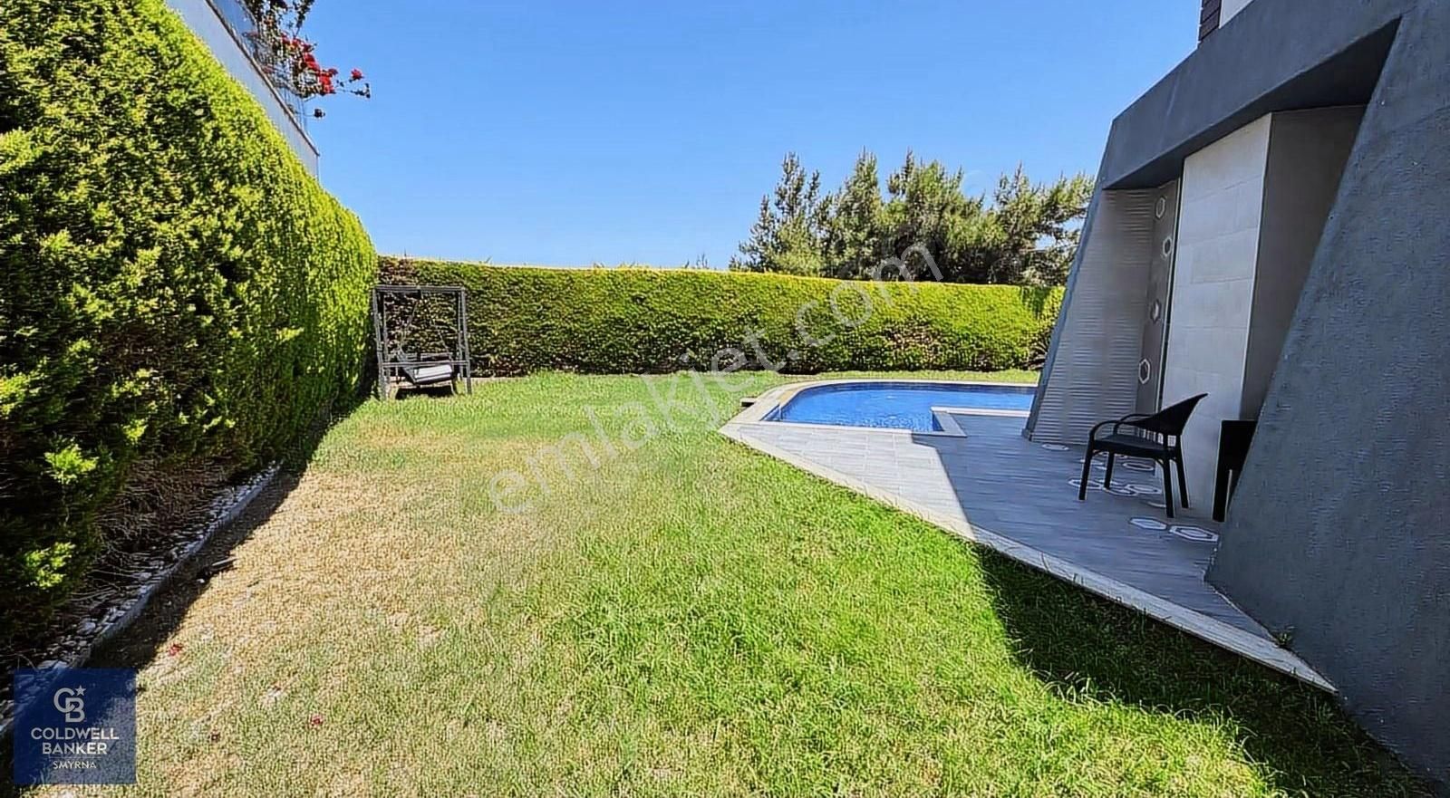 Çeşme Fenerburnunda Satılık Deniz Manzaralı Lüks Villa - Görsel 15