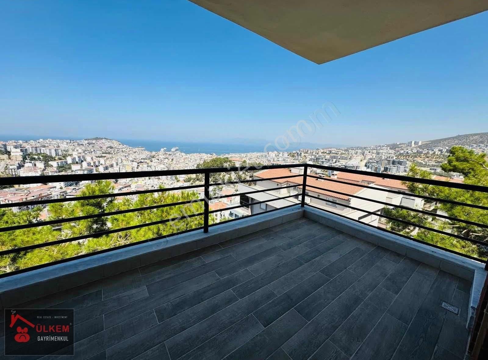 Kuşadası Satılık 2 Daire 1 Dükkan Tek Tapu Lüks Site - Görsel 10