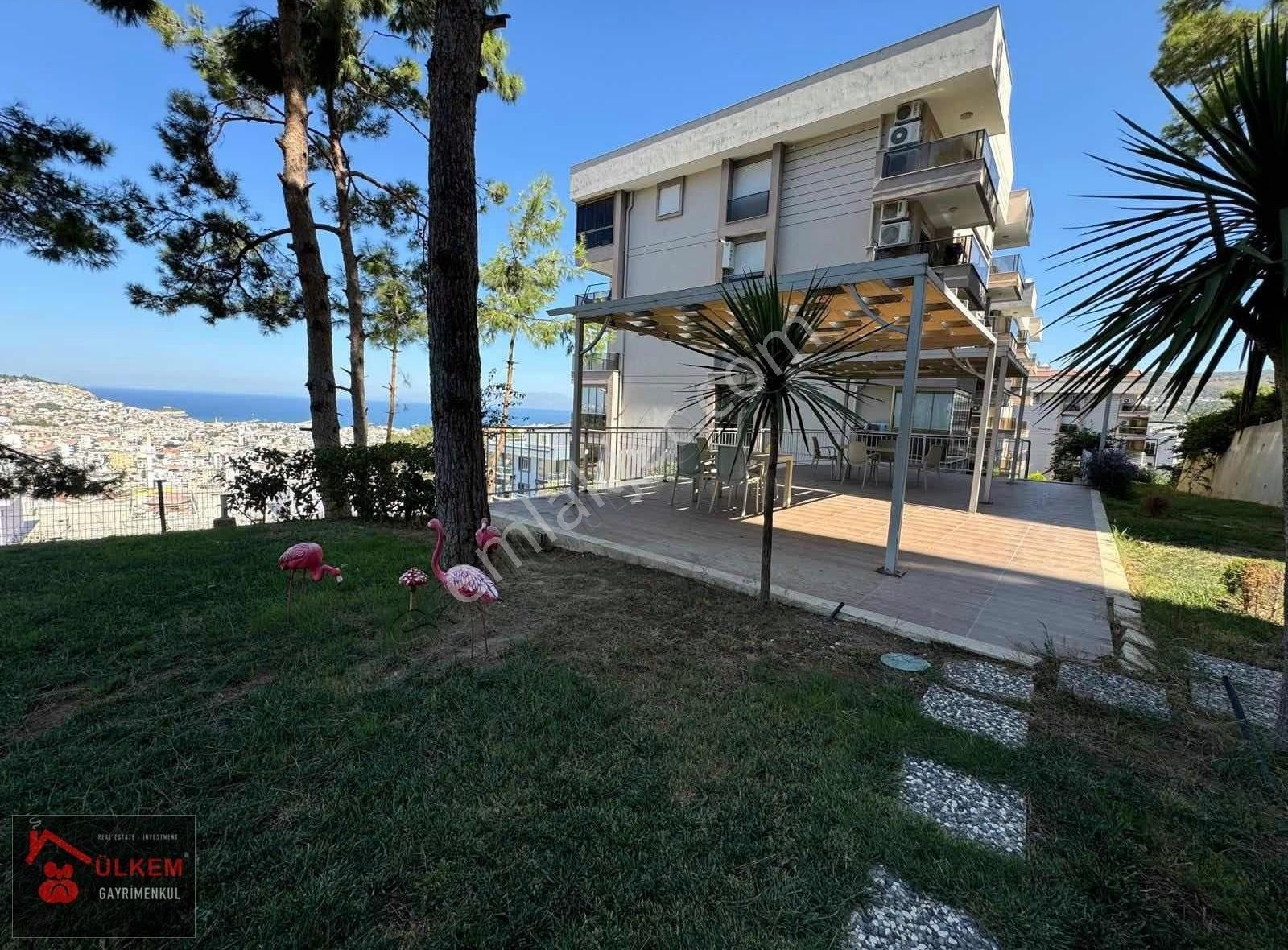 Kuşadası Satılık 2 Daire 1 Dükkan Tek Tapu Lüks Site - Görsel 7