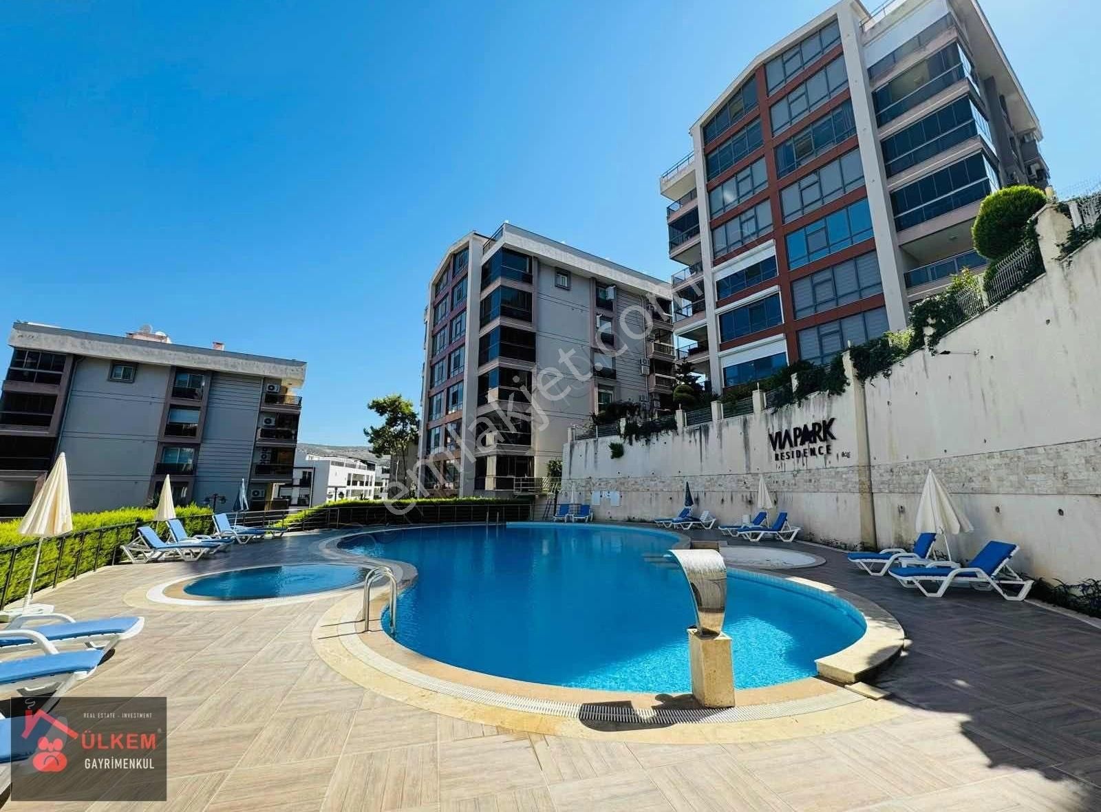 Kuşadası Satılık 2 Daire 1 Dükkan Tek Tapu Lüks Site - Görsel 14