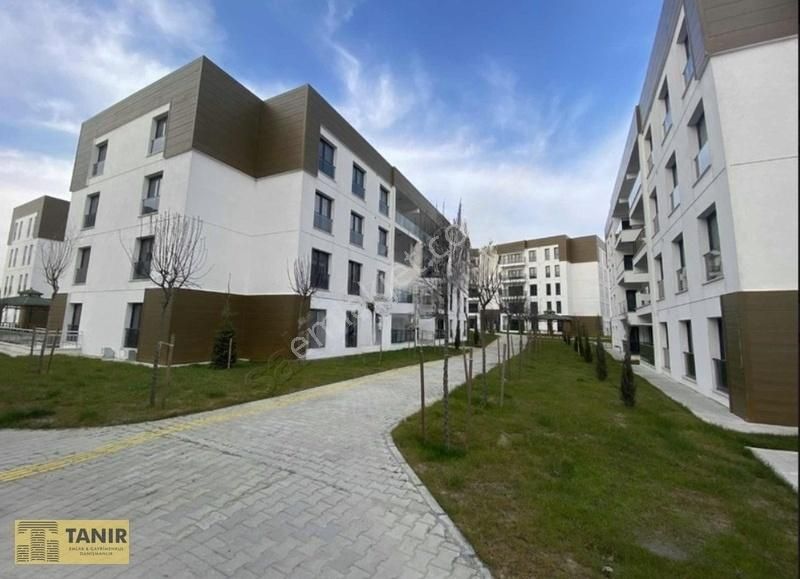 Toki Hoşderede Kısa Katlı Satılık 2+1 Daire.
