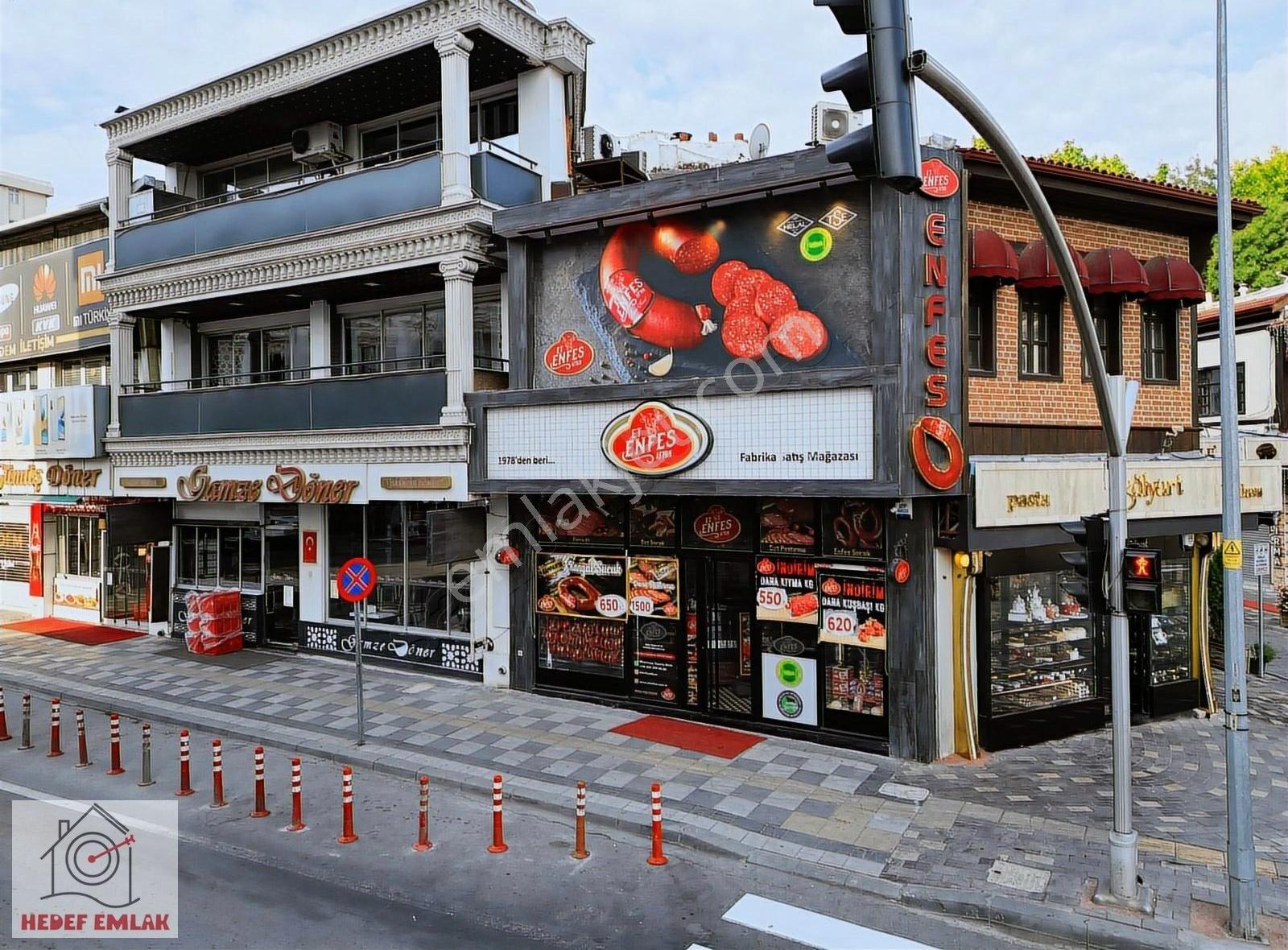 Uzun Çarşı Girişi Bankalar Caddesi Köşe Parsel Satılık Dükkan - Görsel 6