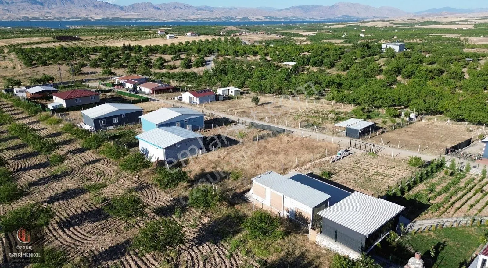 Özgür'den Eski Malatya'da Satılık Müstakil Ev Ve 500 M² Arsa - Görsel 3