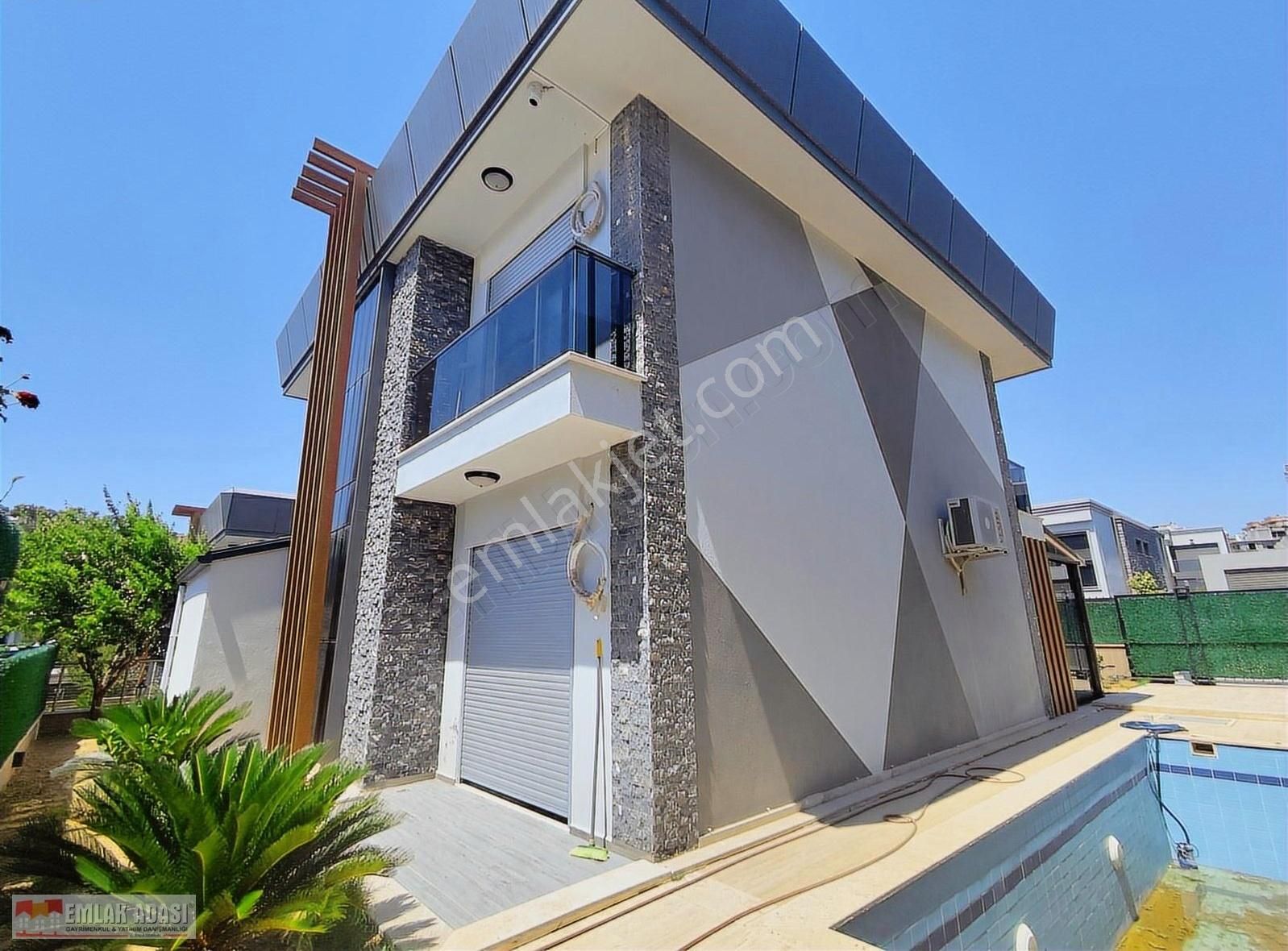 Kuşadası Kadınlar Denizi Müstakil Havuzlu Satılık 4+1 Dubleks - Görsel 29