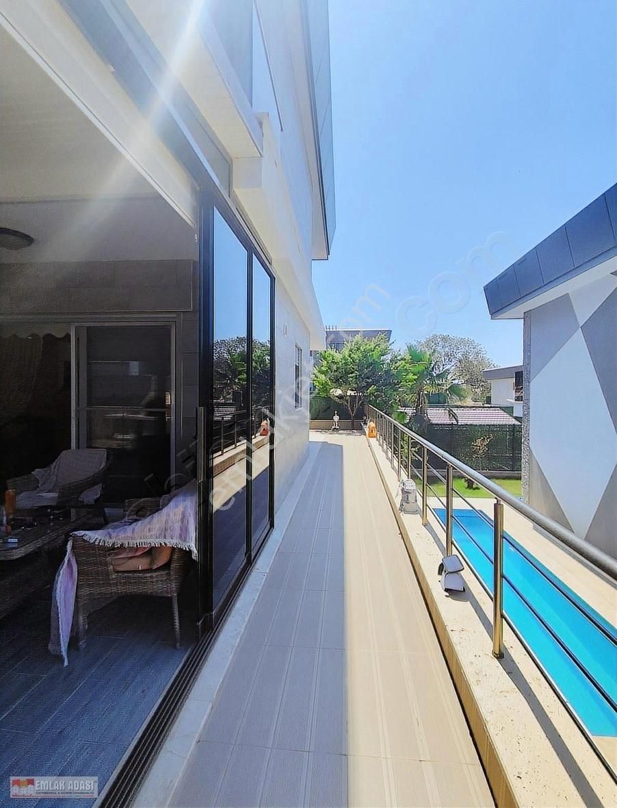 Kuşadası Kadınlar Denizi Müstakil Havuzlu Satılık 4+1 Dubleks - Görsel 10