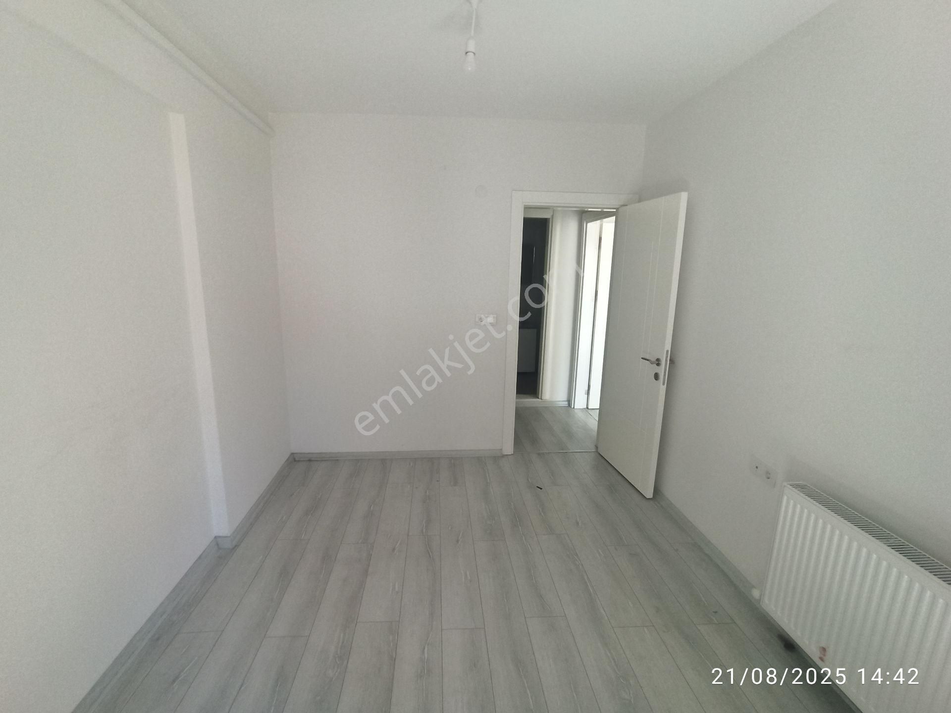 Çiğli Uğur Mumcu Mahallesi Kiralık 1+1 Doğalgazlı Daire - Görsel 30