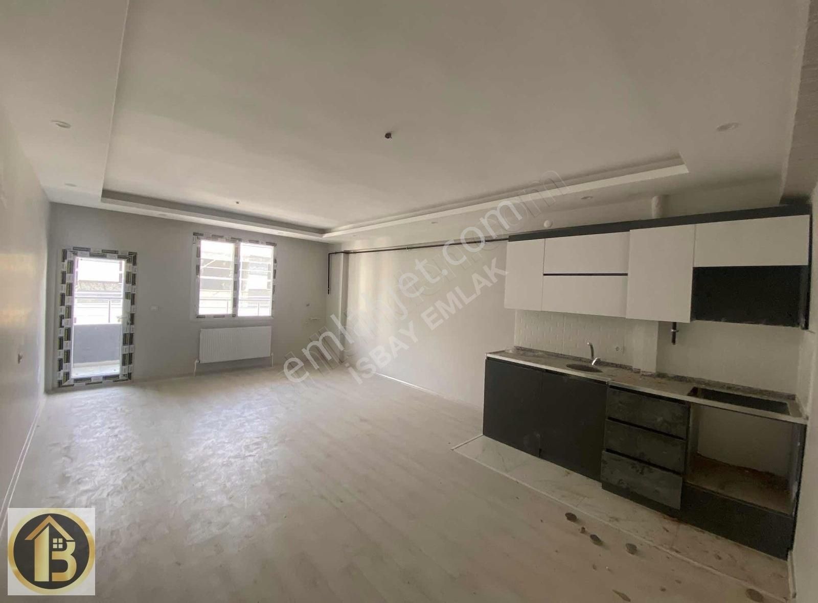 Hastahane Arkası Bölgenin En Büyük Satılık 1+1 Yüksek Arakatta